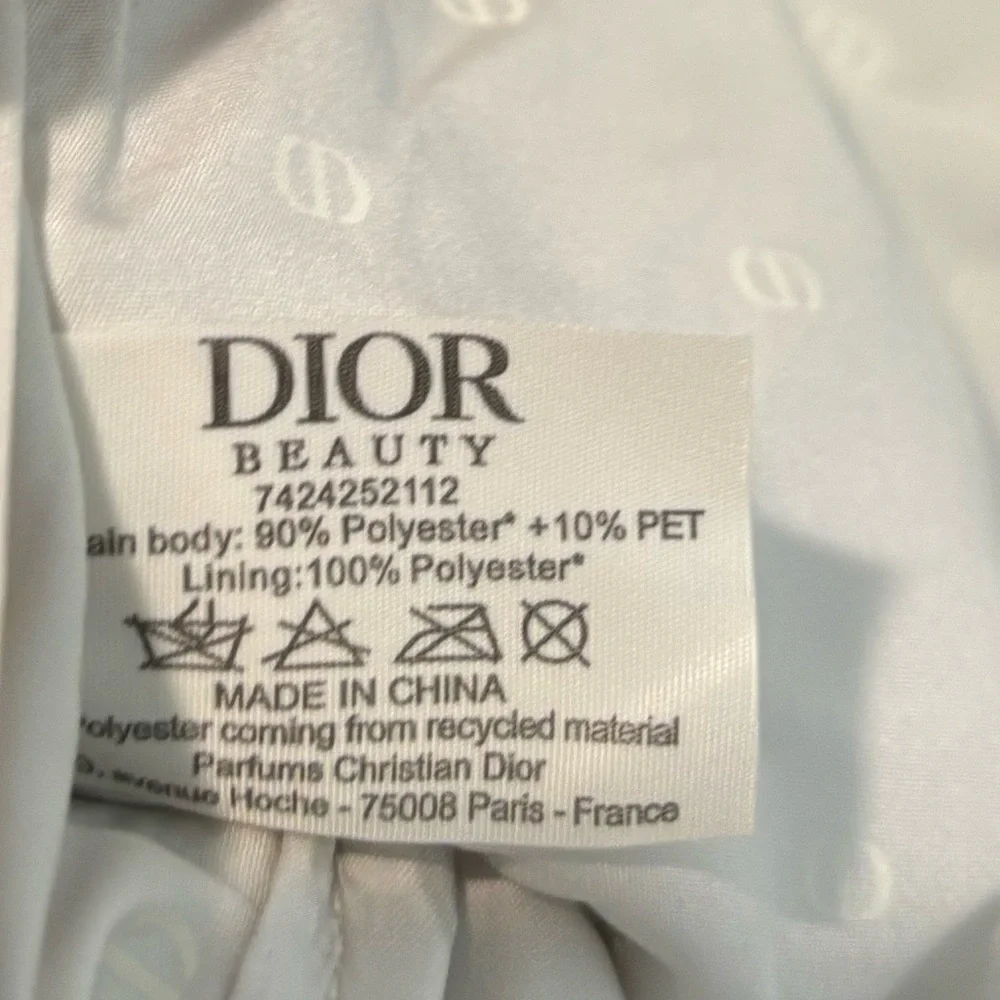 Dior Golden Sparkle Cosmetic Case with 2 Dior Pendants! NEW WITH BOX. - Picture 12 of 12